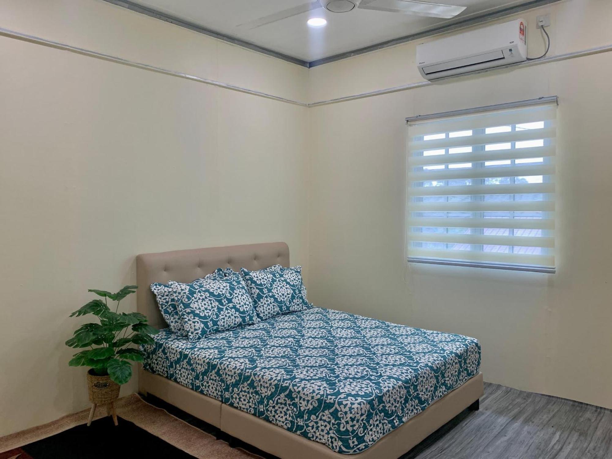 Tiara Inn Homestay 2 Tingkat Pontian Johor Pontian Besar Екстериор снимка